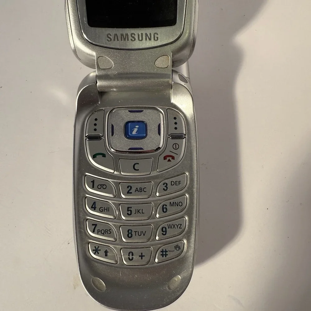 samsung SGIH-X427 silver samsung cingular flip phone untested